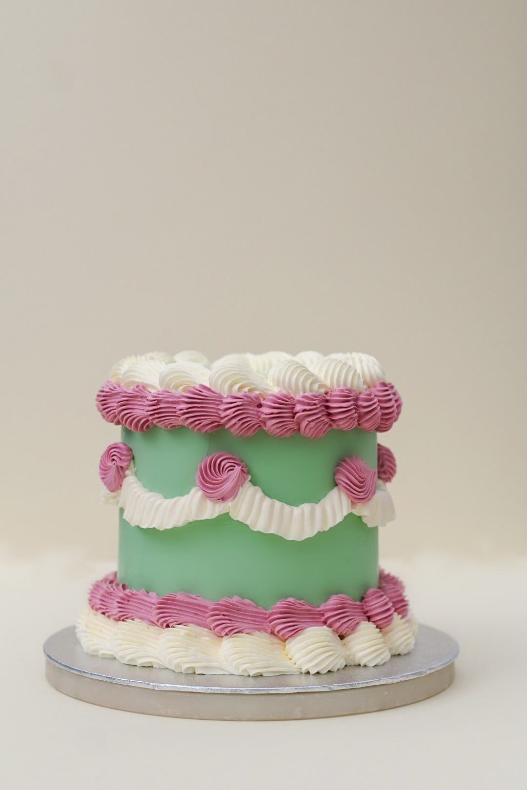 8" Celebration Vintage Piped Cake