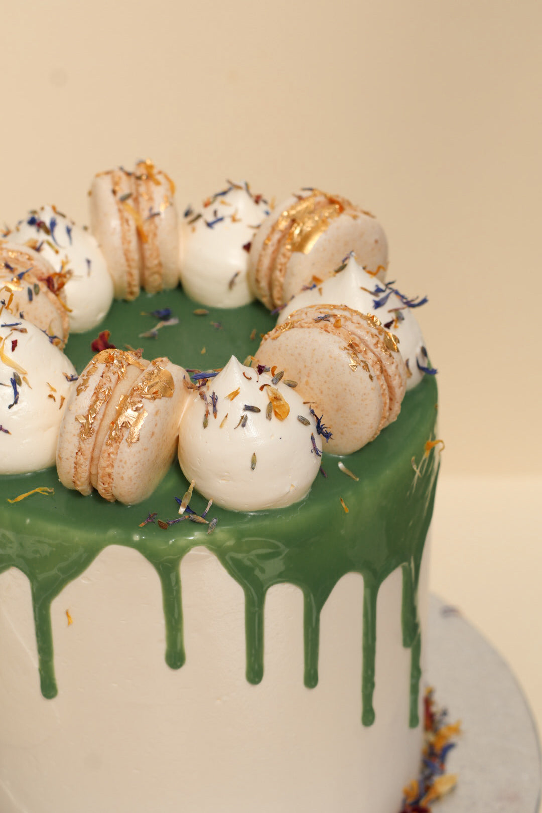 8" Drip Cakes