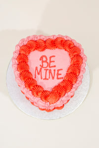 Vintage Piped Cake