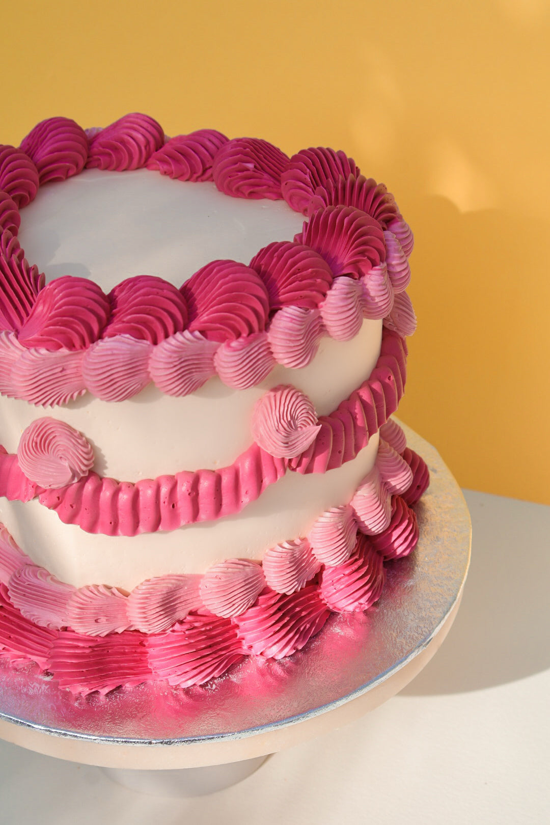 8" Love Heart Vintage Piped Cake